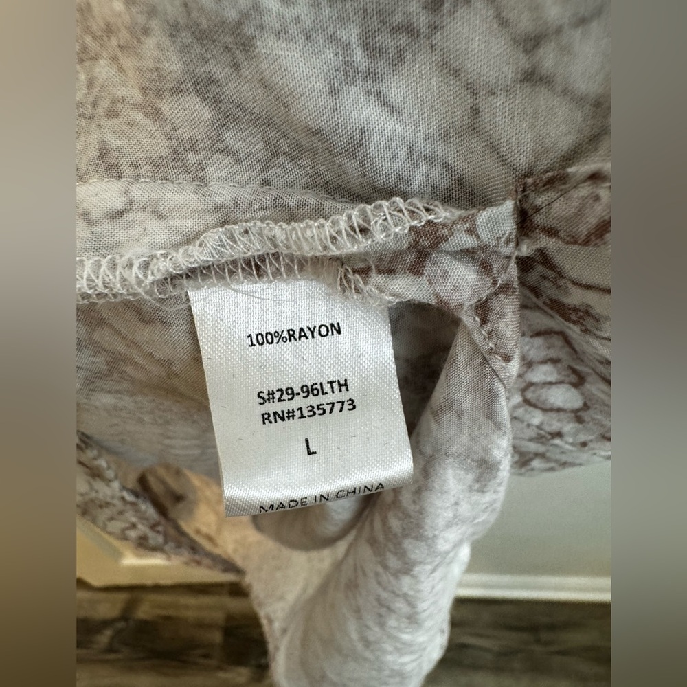 Karlie Snakeskin Print Top Gray / Large - image 7